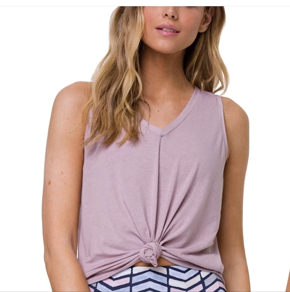 Onzie Knot Tee in Plum